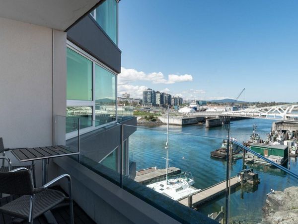 1234 Wharf St, Unit #401, Victoria, BC V8W 3H9