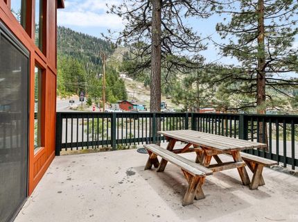 3861 Saddle Road, Unit 10, South Lake Tahoe, CA 96150 Photo