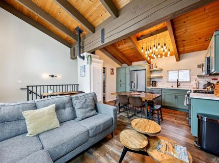 3861 Saddle Road, Unit 10, South Lake Tahoe, CA 96150 Photo