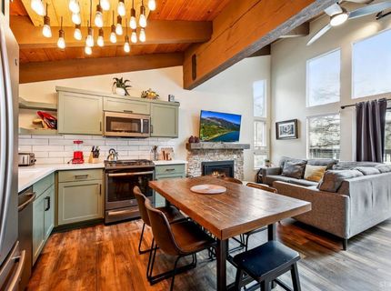 3861 Saddle Road, Unit 10, South Lake Tahoe, CA 96150 Photo