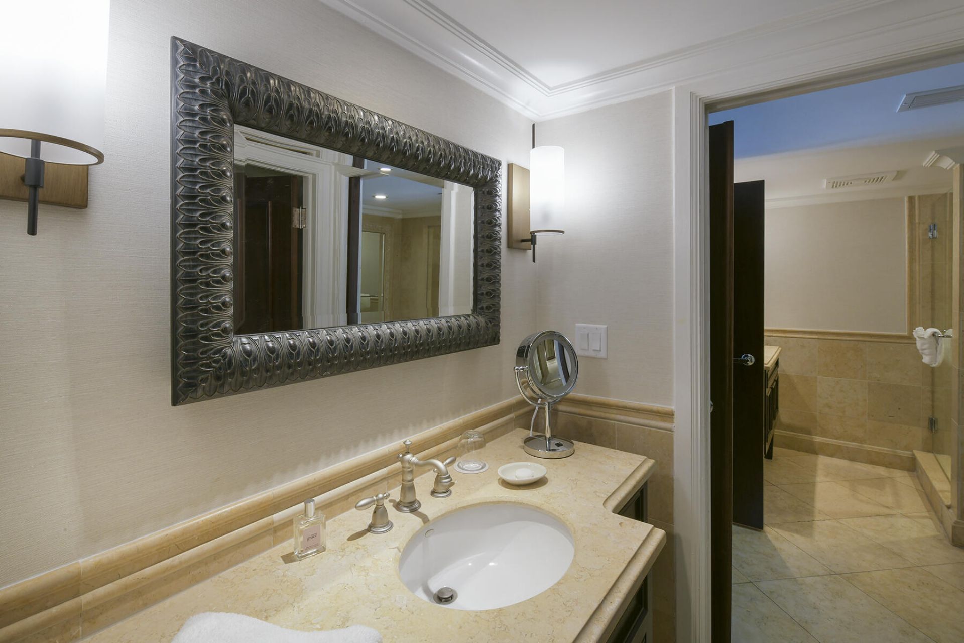 81801 Overseas Highway, Unit 637, Islamorada, FL 33036 Photo
