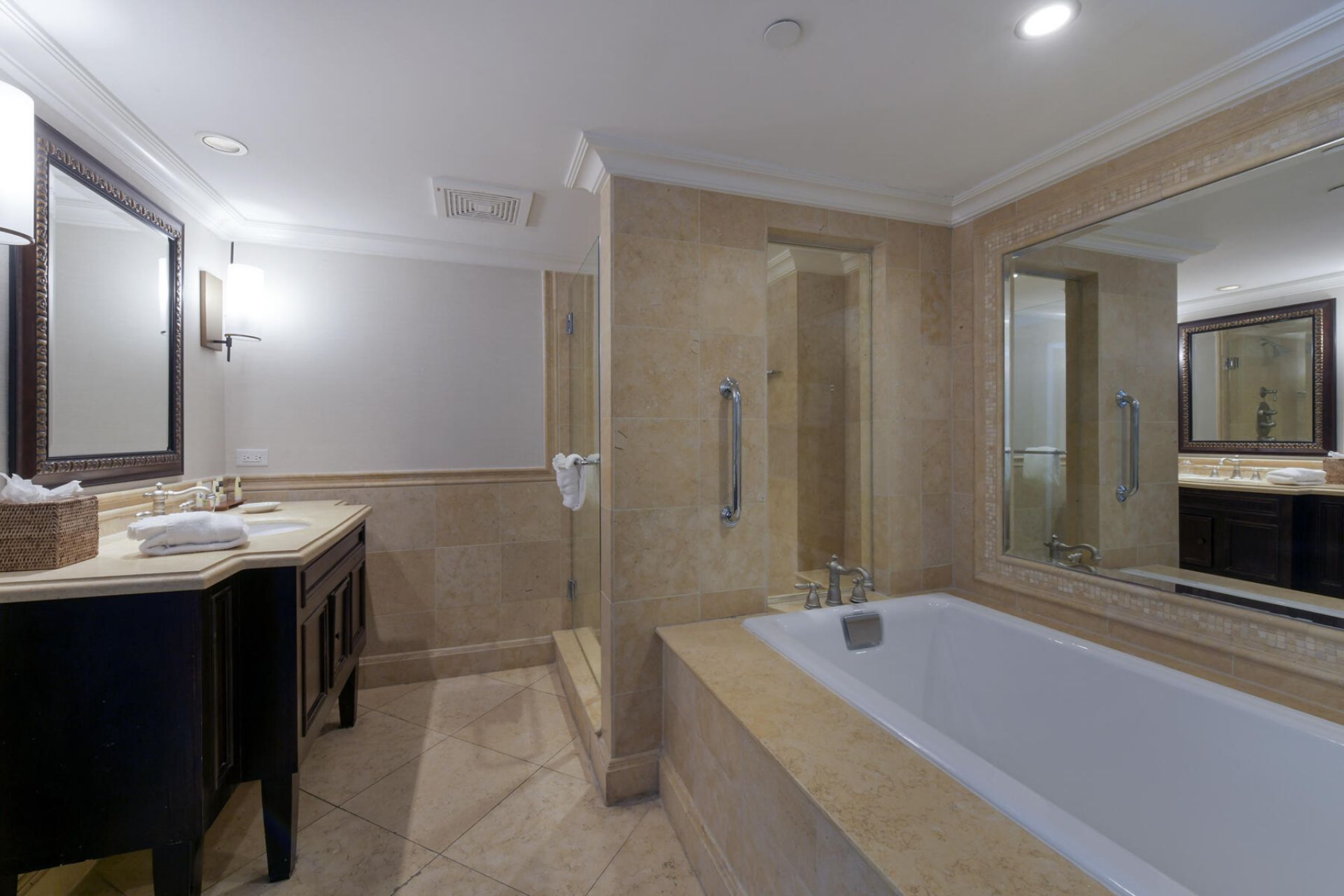 81801 Overseas Highway, Unit 637, Islamorada, FL 33036 Photo