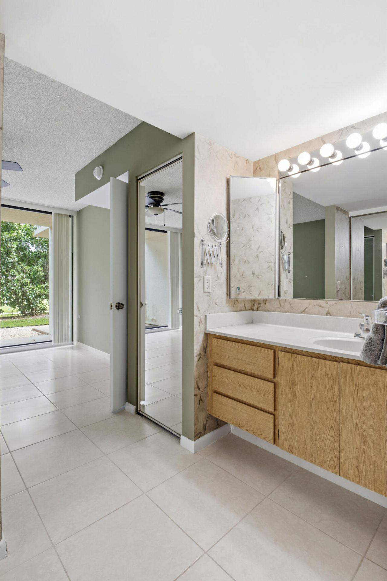 6145 Balboa Circle, Unit 103, Boca Raton, FL 33433 Photo