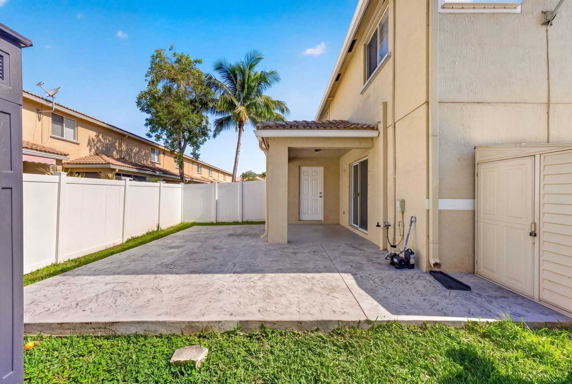5951 Manchester Way, Tamarac, FL 33321 Photo