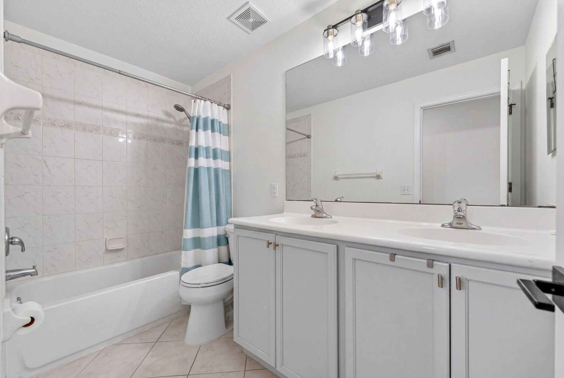 5951 Manchester Way, Tamarac, FL 33321 Photo