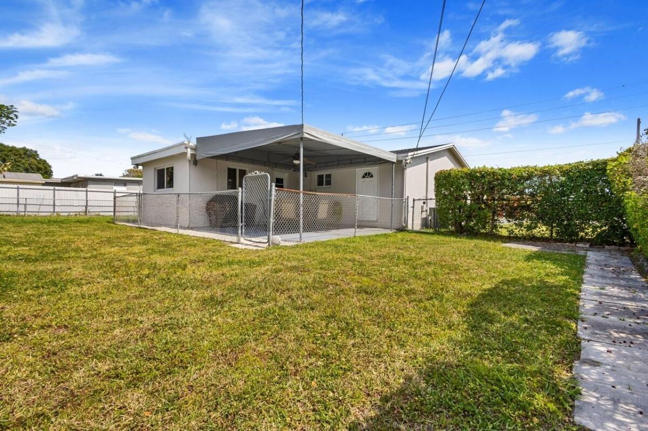 101 NE 195th Street, Miami, FL 33179 Photo