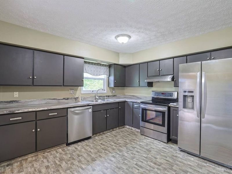 321 Allanhurst Avenue, Vandalia, OH 45377 Photo 11