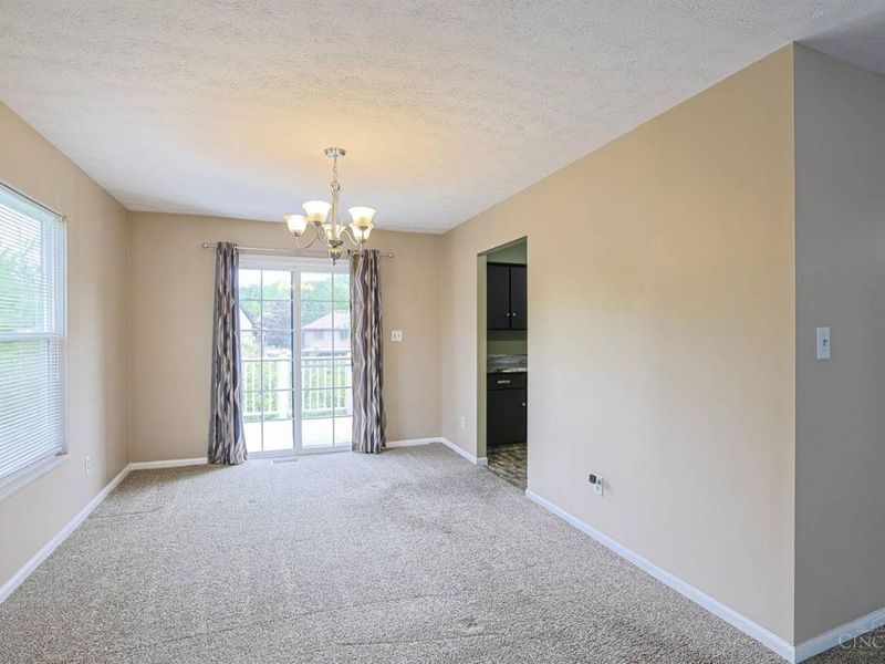 321 Allanhurst Avenue, Vandalia, OH 45377 Photo 9