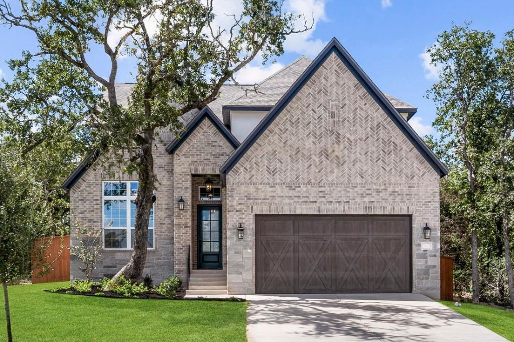 158 Loysoya St , Bastrop, TX 78602 Main Photo