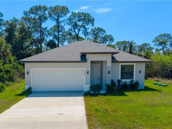 5028 W Tradewinds CIR , LABELLE, FL 33935
