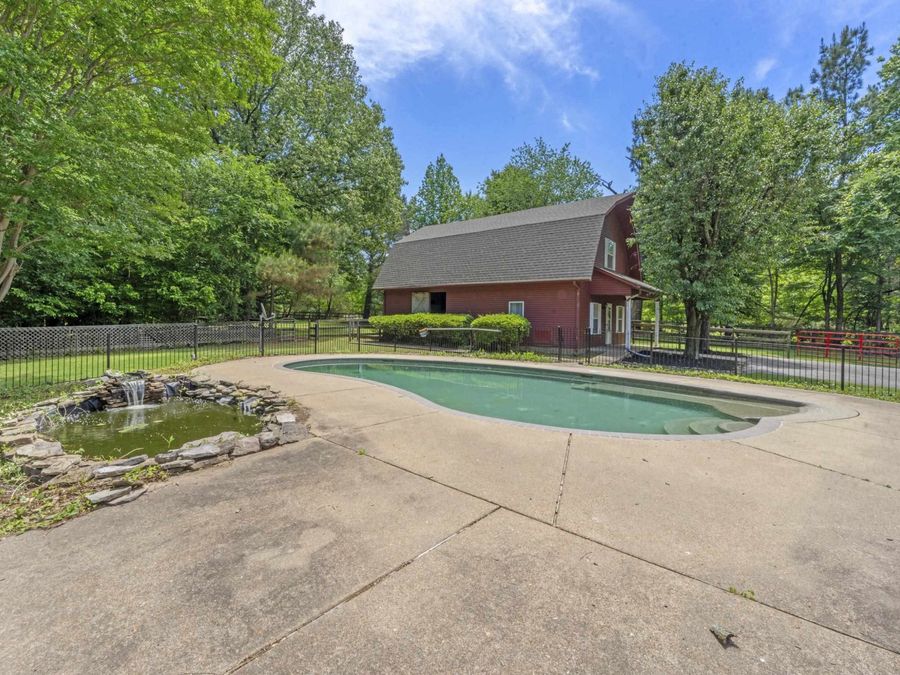 Property Image 36