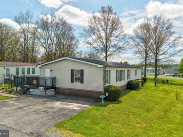 185 CONODOGUINET MOBILE ESTATE, NEWVILLE, PA 17241