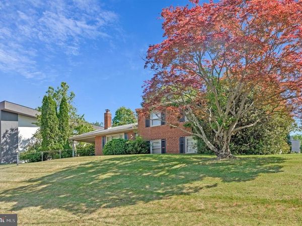 1805 DUMBARTON STREET , MCLEAN, VA 22101