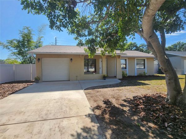 13010 CUMBERLAND DRIVE , LARGO, FL 33773