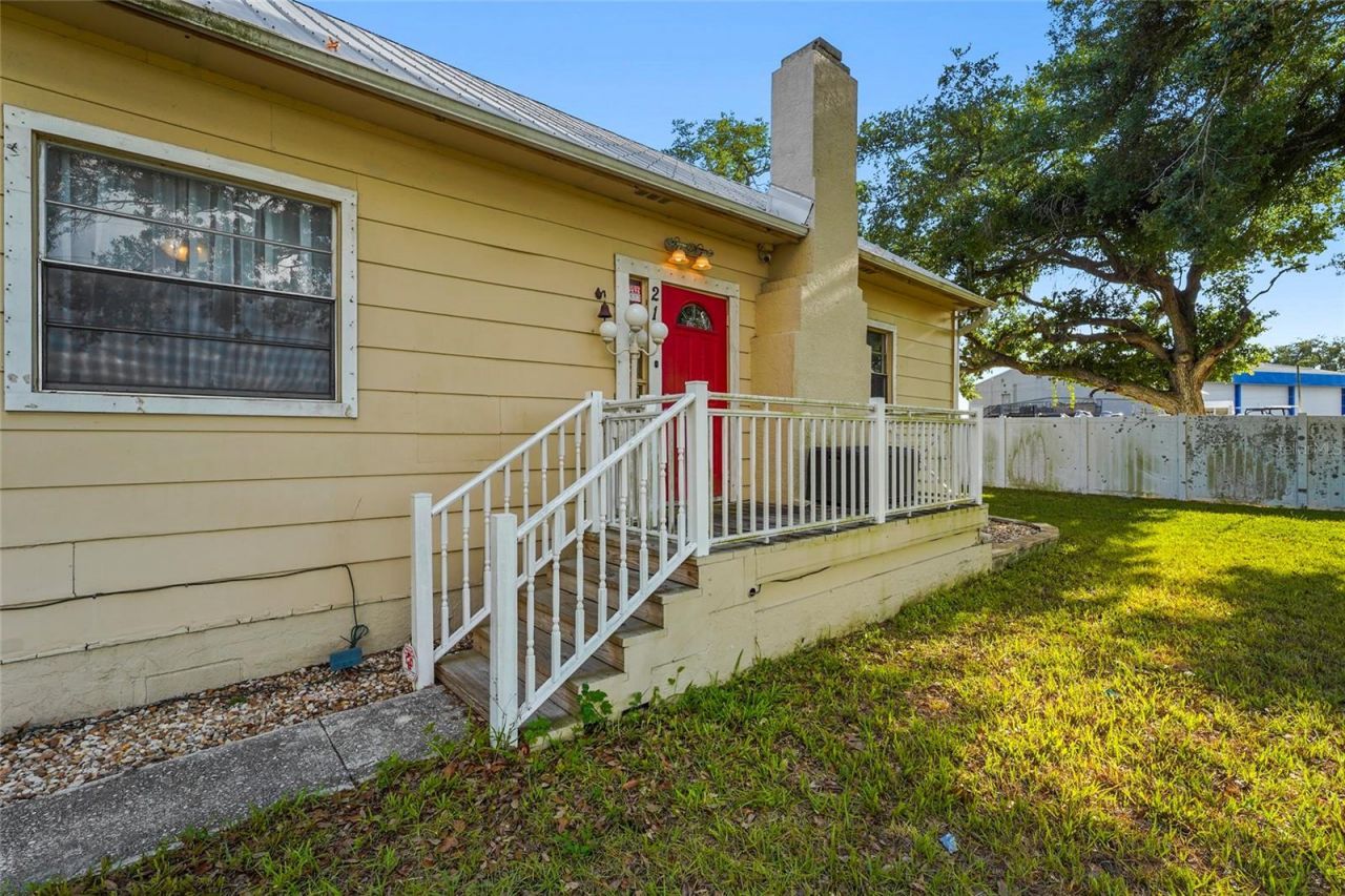 219 39th Street E, Palmetto, FL 34221 Photo