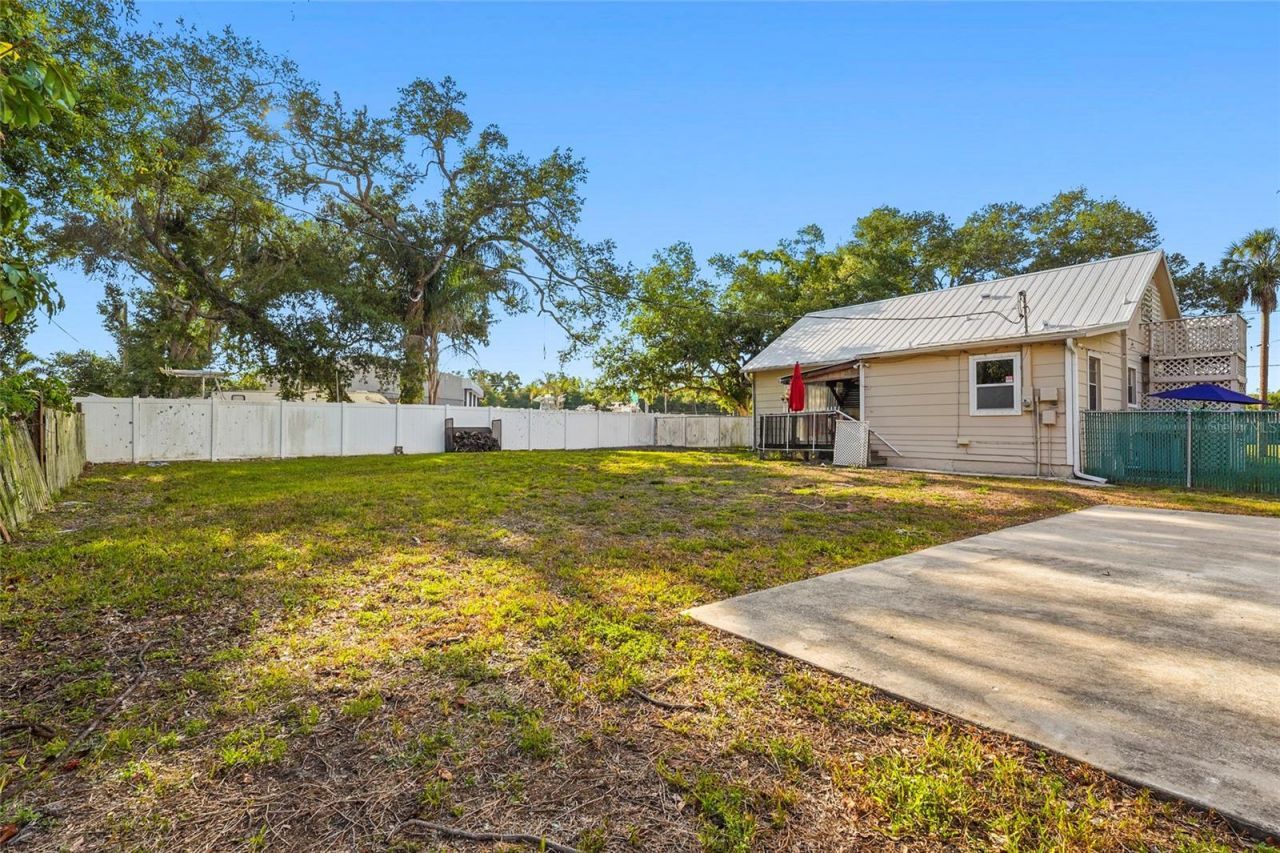 219 39th Street E, Palmetto, FL 34221 Photo