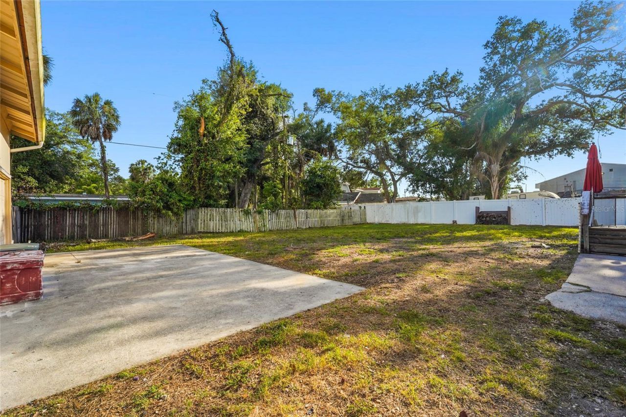 219 39th Street E, Palmetto, FL 34221 Photo