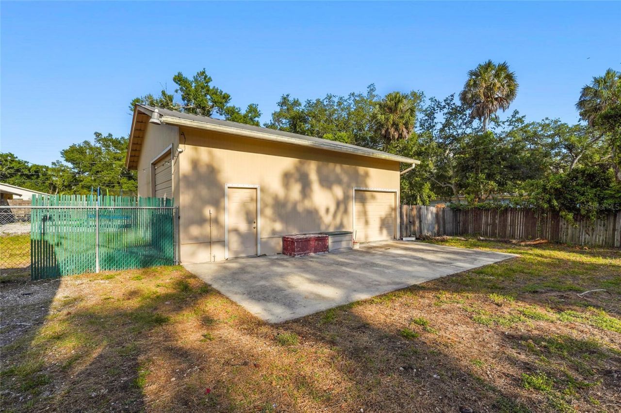 219 39th Street E, Palmetto, FL 34221 Photo