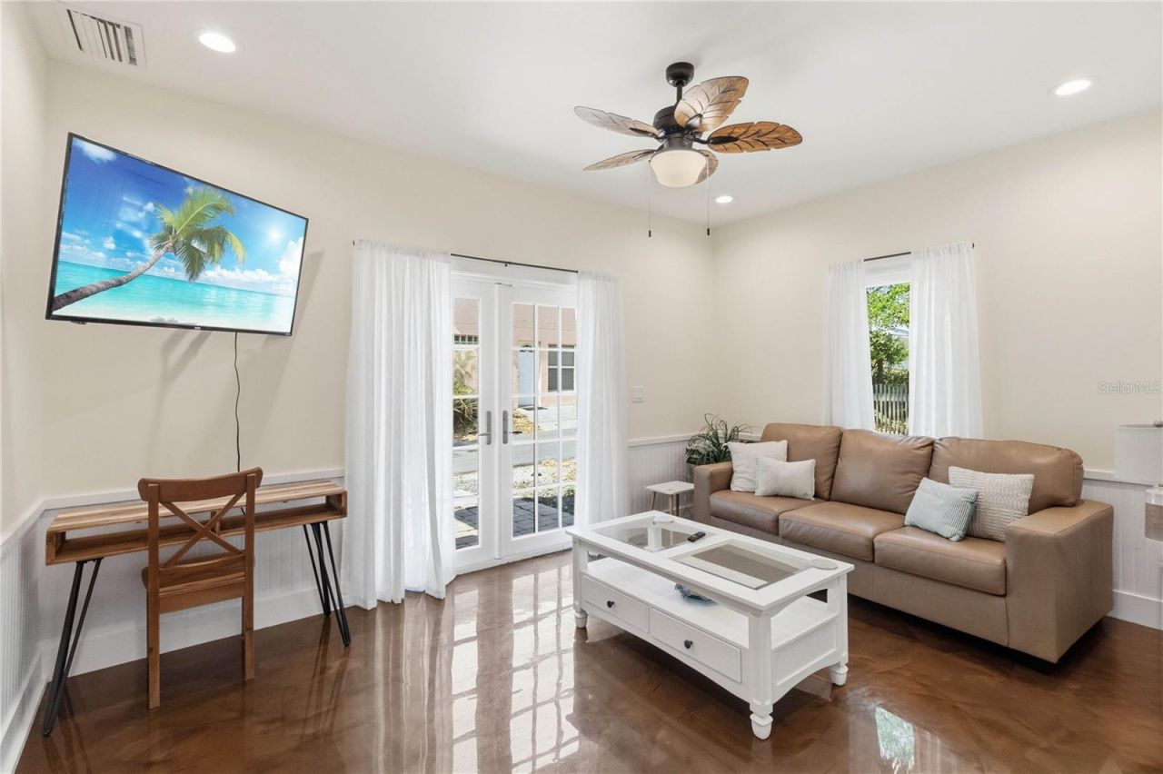 207 Esther Street , New Smyrna Beach, FL 32169 Photo