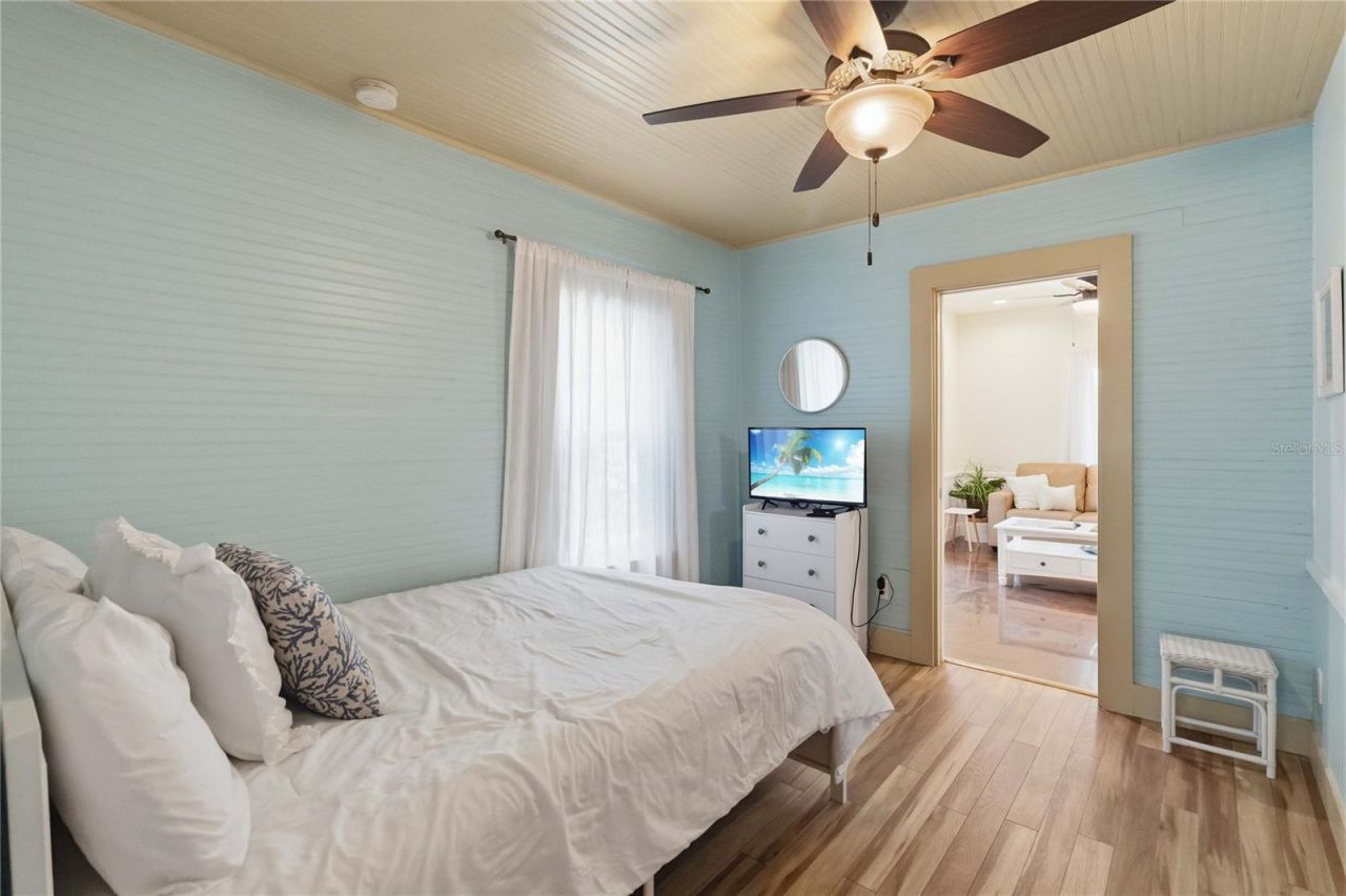 207 Esther Street , New Smyrna Beach, FL 32169 Photo