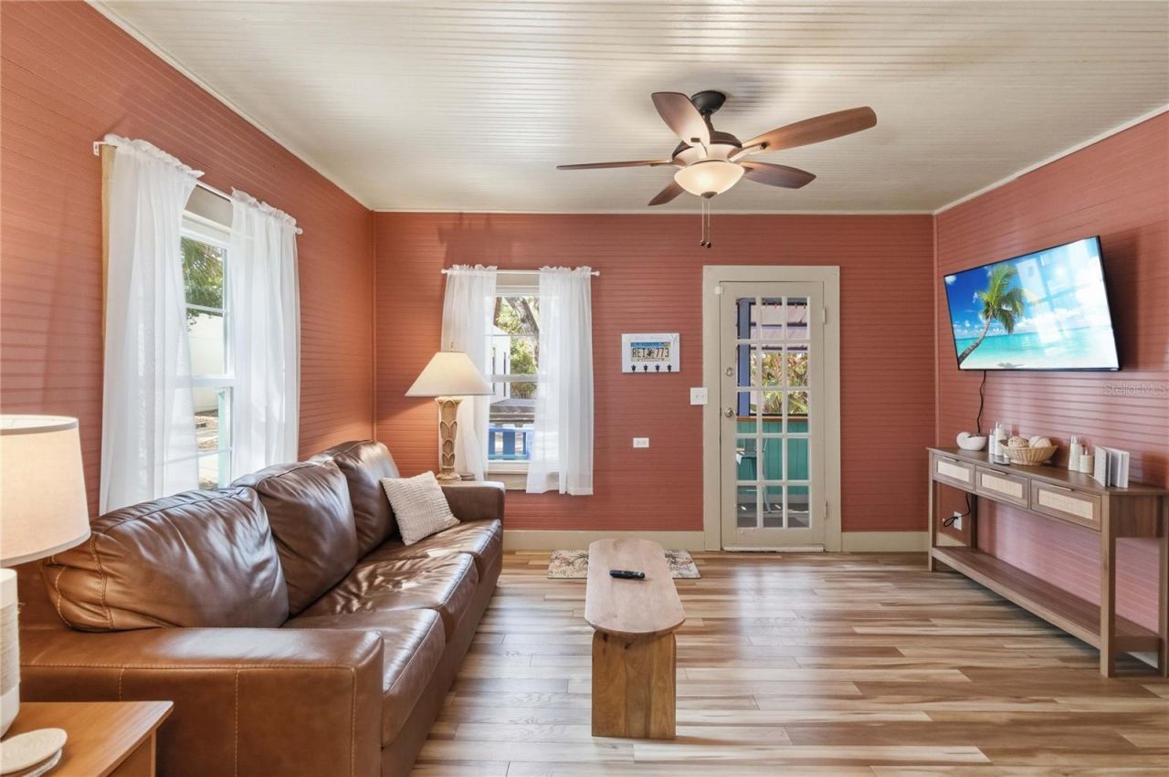 207 Esther Street , New Smyrna Beach, FL 32169 Photo