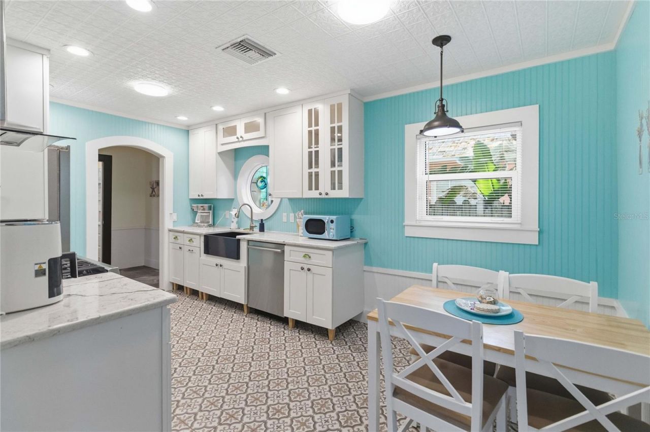 207 Esther Street , New Smyrna Beach, FL 32169 Photo