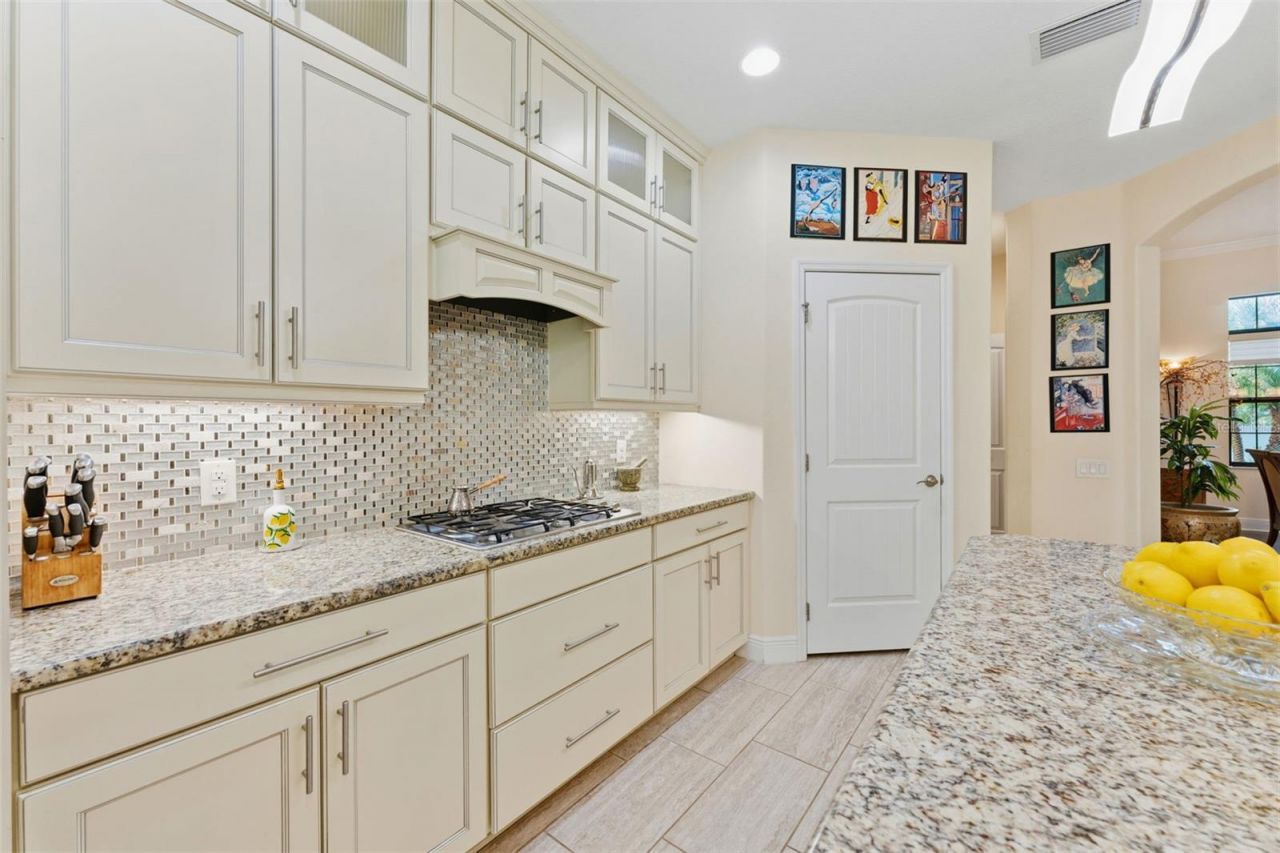 10220 Blossom Trail, Seminole, FL 33772 Photo