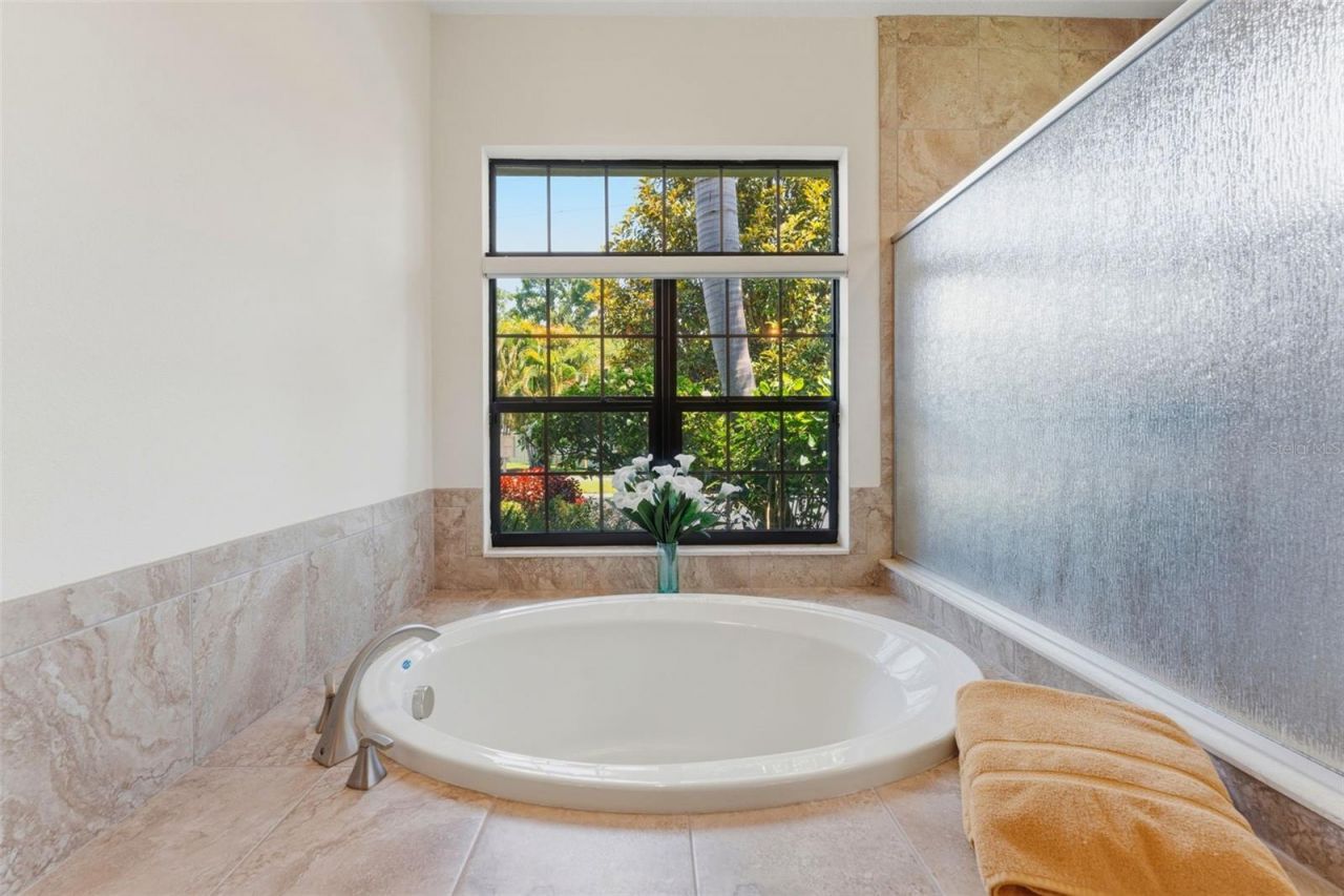 10220 Blossom Trail, Seminole, FL 33772 Photo