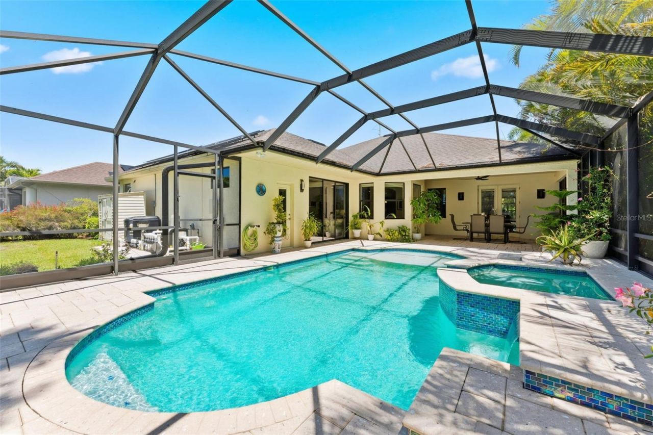 10220 Blossom Trail, Seminole, FL 33772 Photo