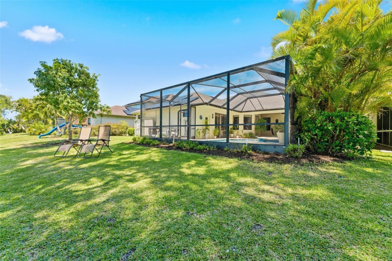 10220 Blossom Trail, Seminole, FL 33772 Photo