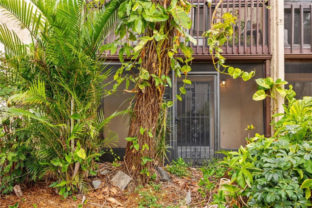2717 Hidden Lake Boulevard , Unit B, Sarasota, FL 34237 Photo