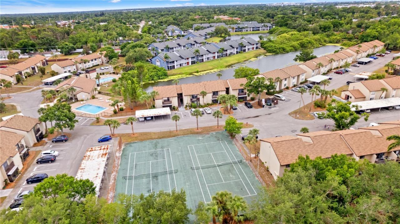 2717 Hidden Lake Boulevard , Unit B, Sarasota, FL 34237 Photo