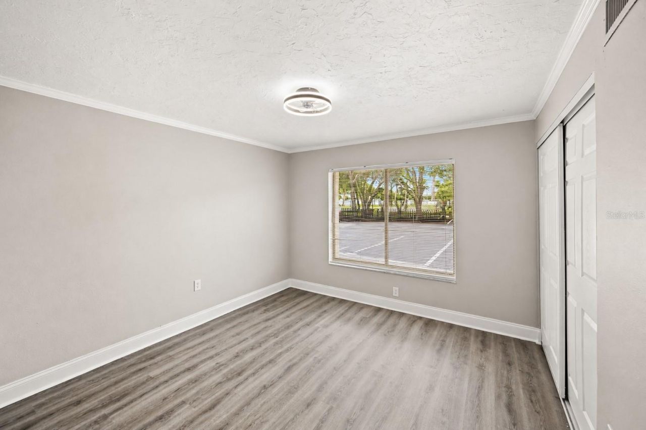 2717 Hidden Lake Boulevard, Unit B, Sarasota, FL 34237 Photo