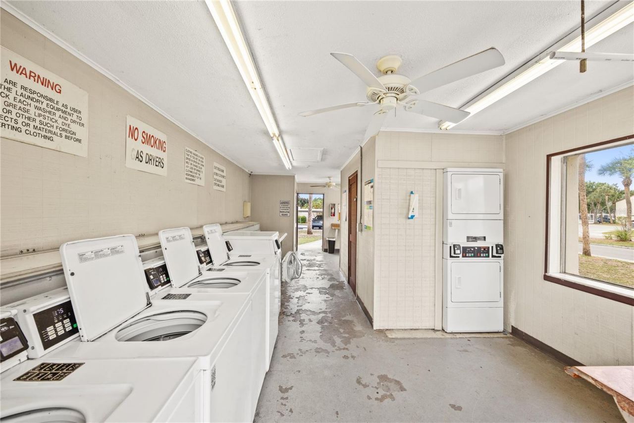 2717 Hidden Lake Boulevard , Unit B, Sarasota, FL 34237 Photo