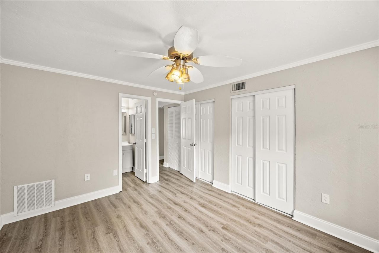 2717 Hidden Lake Boulevard , Unit B, Sarasota, FL 34237 Photo