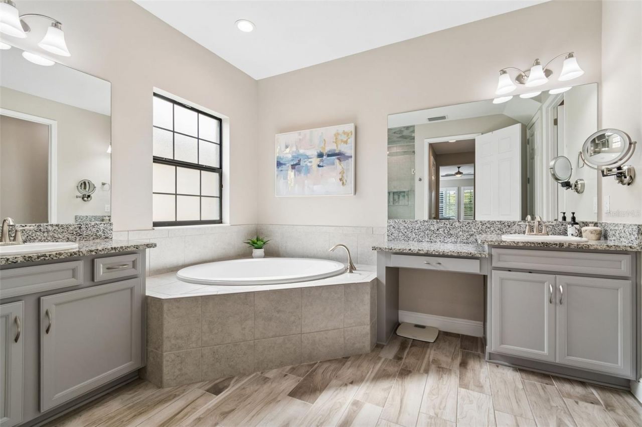 14622 Red Castle Avenue, Lithia, FL 33547 Photo