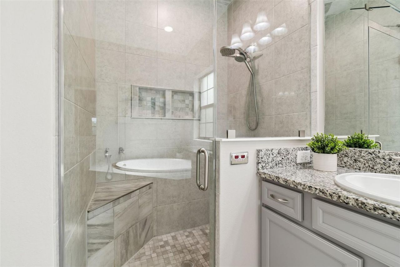 14622 Red Castle Avenue, Lithia, FL 33547 Photo