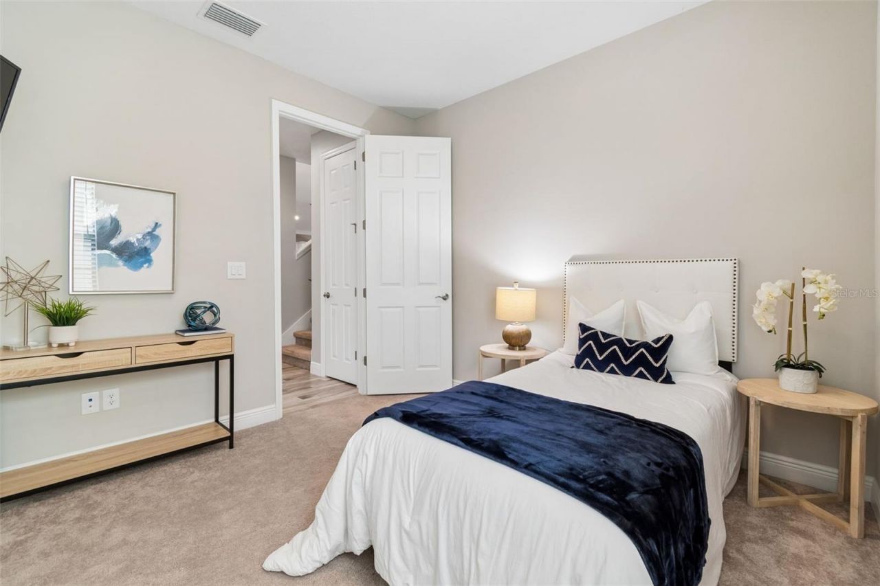 14622 Red Castle Avenue, Lithia, FL 33547 Photo
