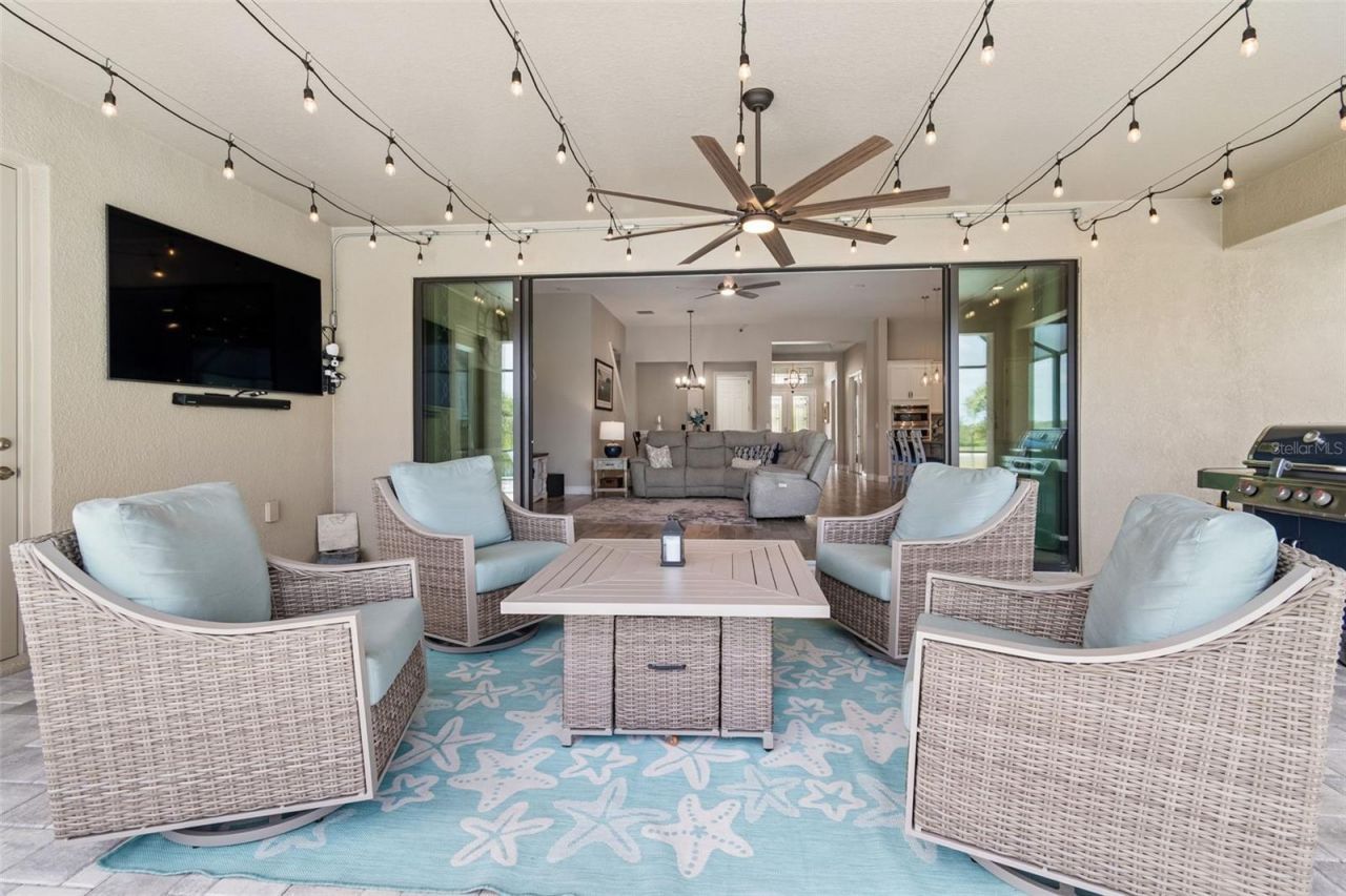 14622 Red Castle Avenue, Lithia, FL 33547 Photo