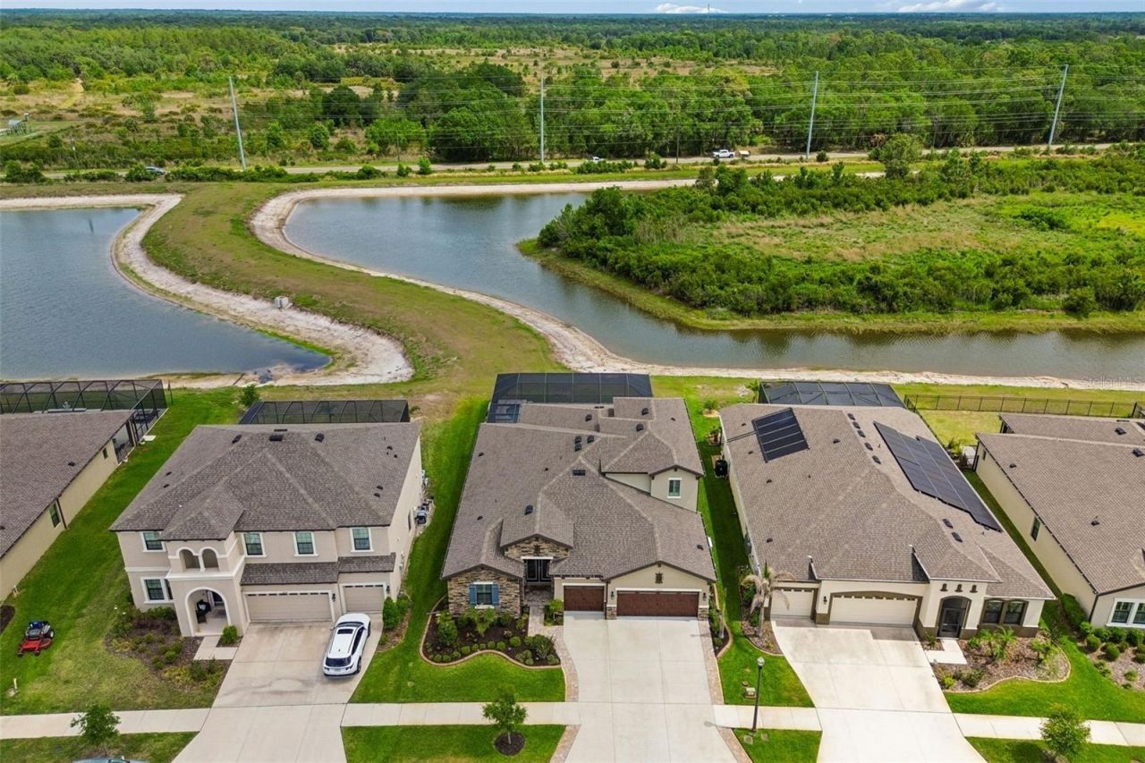 14622 Red Castle Avenue, Lithia, FL 33547 Photo