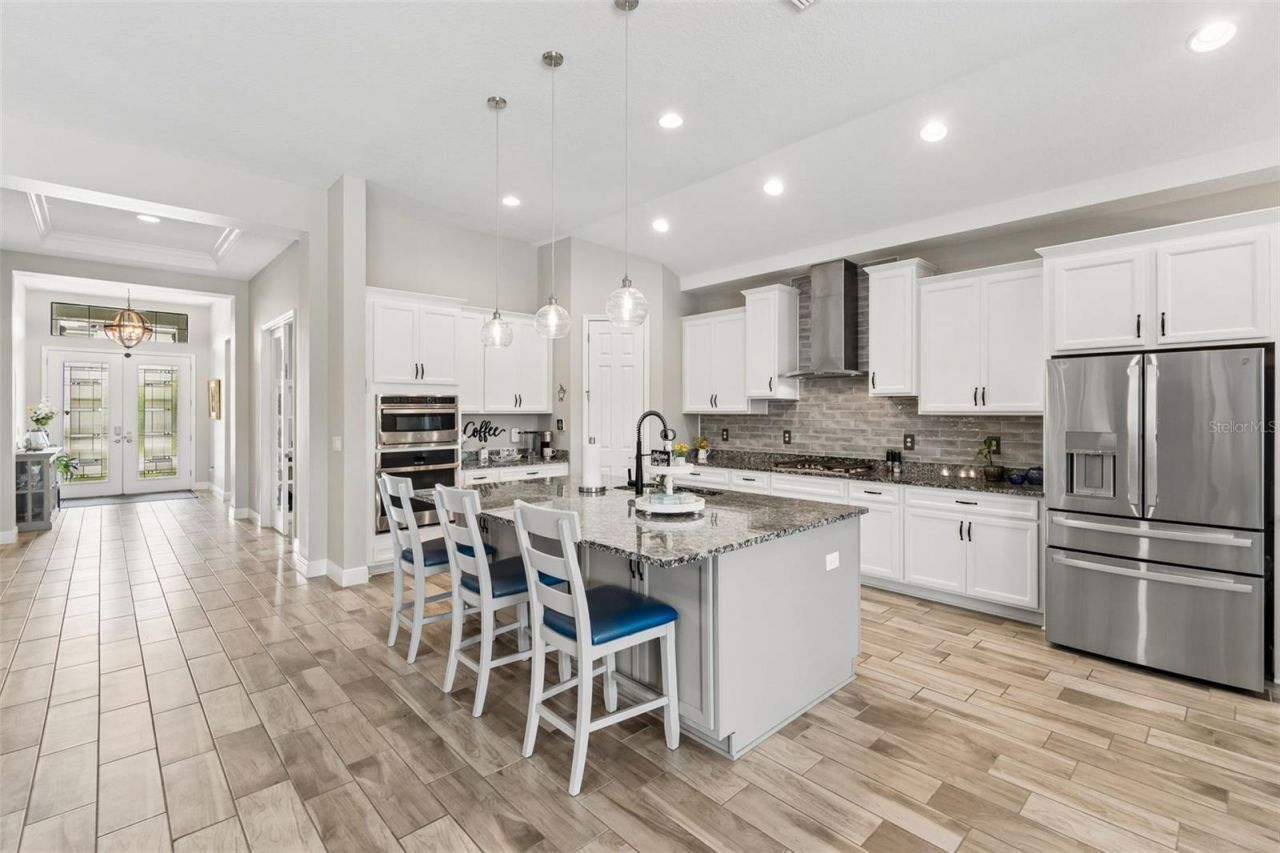 14622 Red Castle Avenue, Lithia, FL 33547 Photo