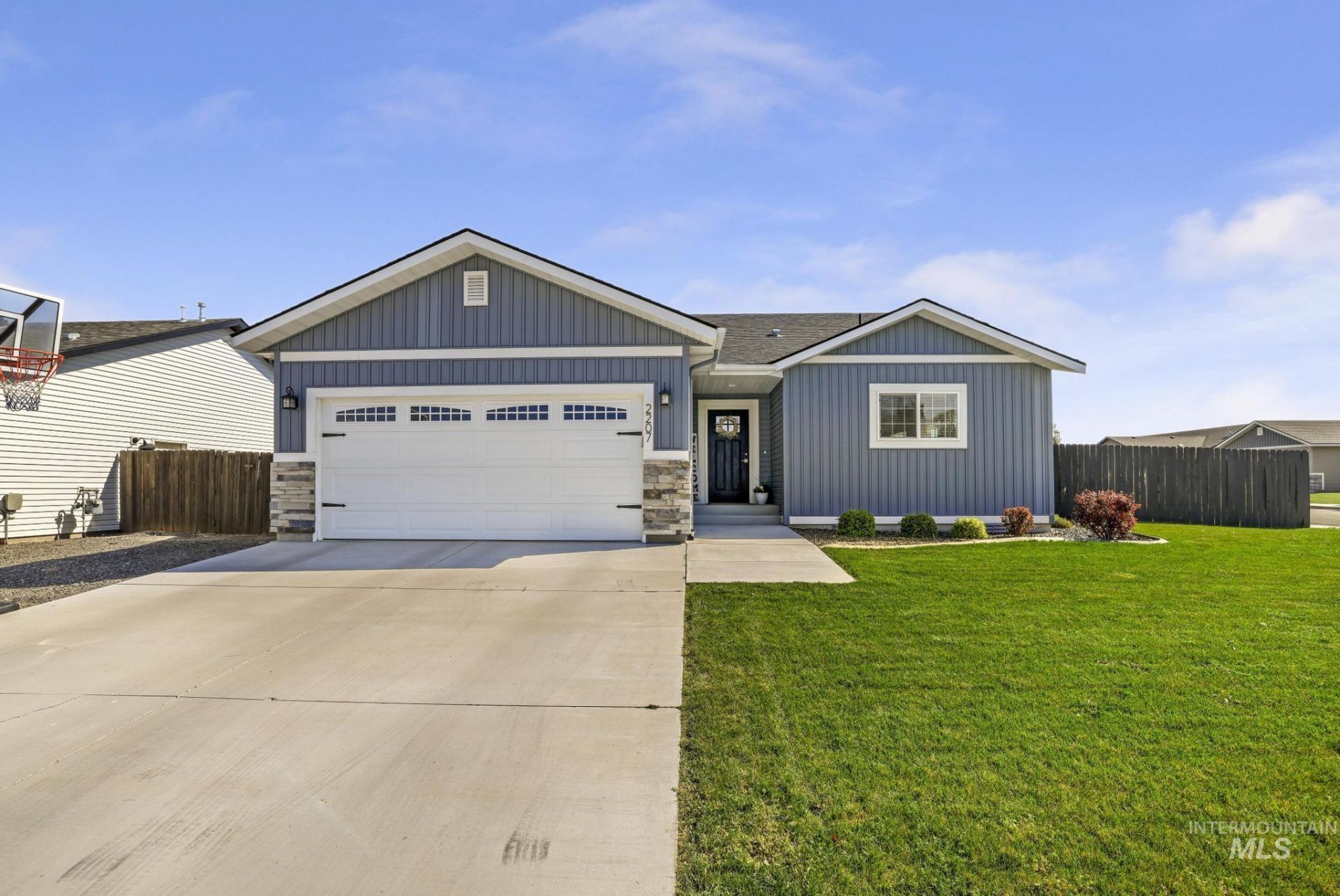 2207 Bills Way, Filer, ID 83328 Main Photo