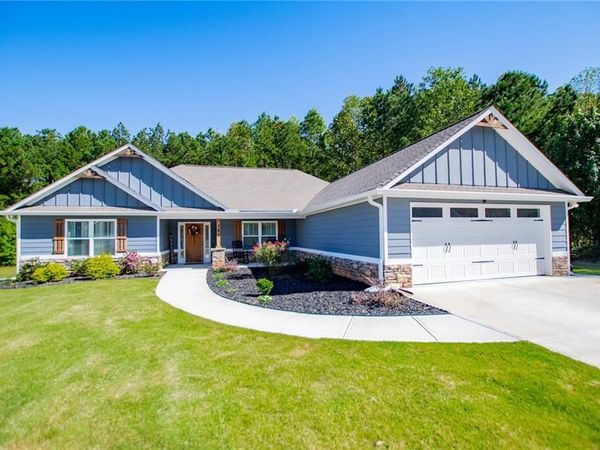 142 Lawrence Drive , Villa Rica, GA 30180