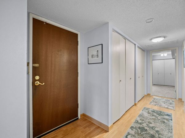 4902 University Avenue, Unit 325, Des Moines, IA 50311