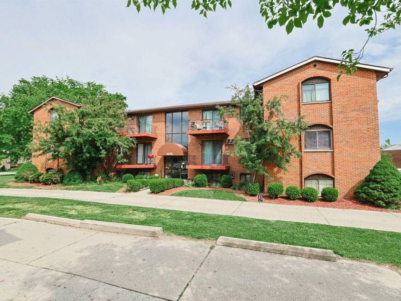 5476 Camelot Drive, Unit 39, Fairfield, OH 45014 Photo 2