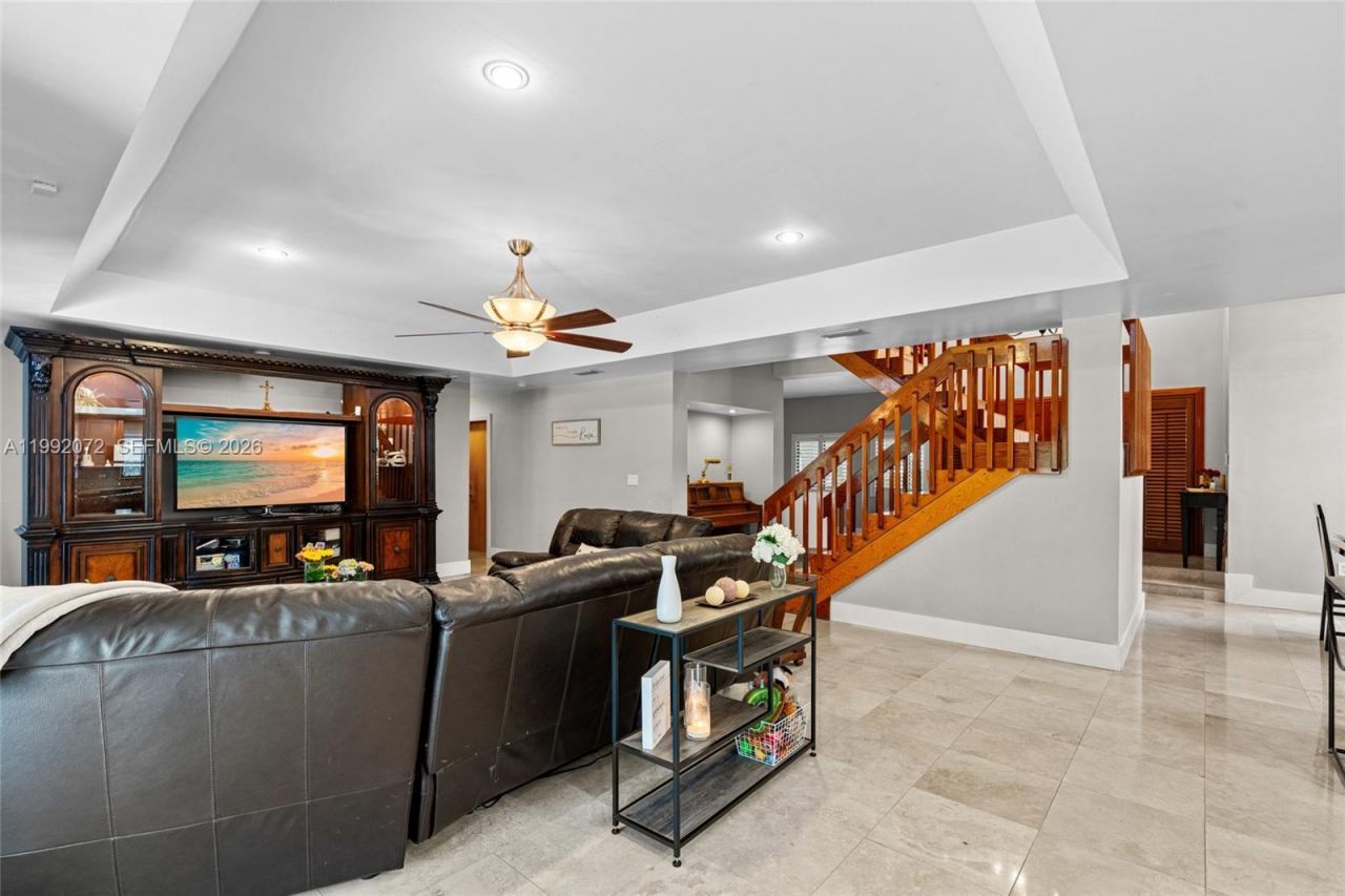 16214 NW 82nd Pl, Miami Lakes, FL 33016 Photo