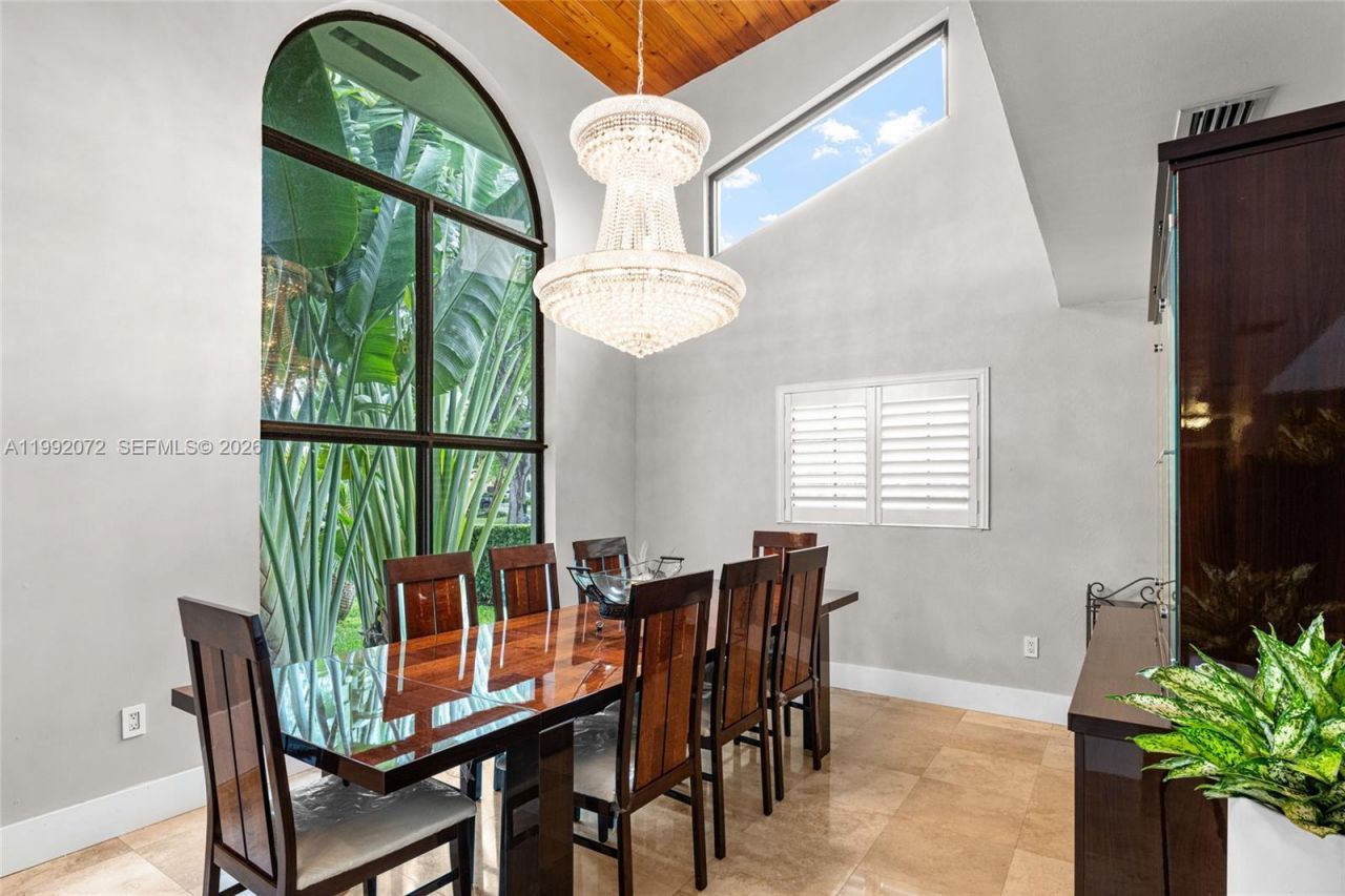 16214 NW 82nd Pl, Miami Lakes, FL 33016 Photo