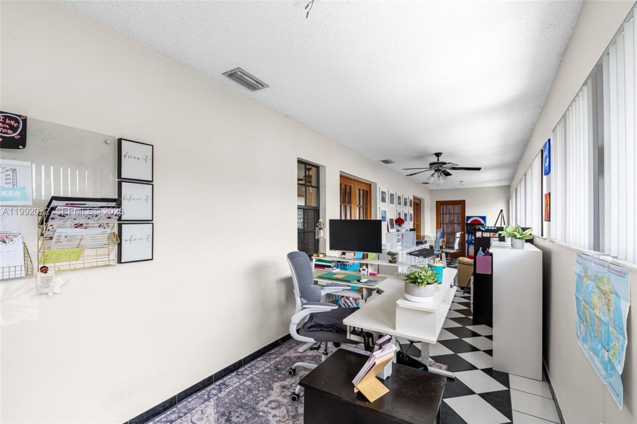 16214 NW 82nd Pl, Miami Lakes, FL 33016 Photo
