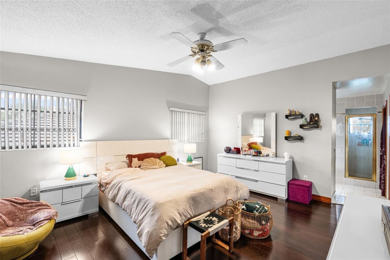 16214 NW 82nd Pl, Miami Lakes, FL 33016 Photo