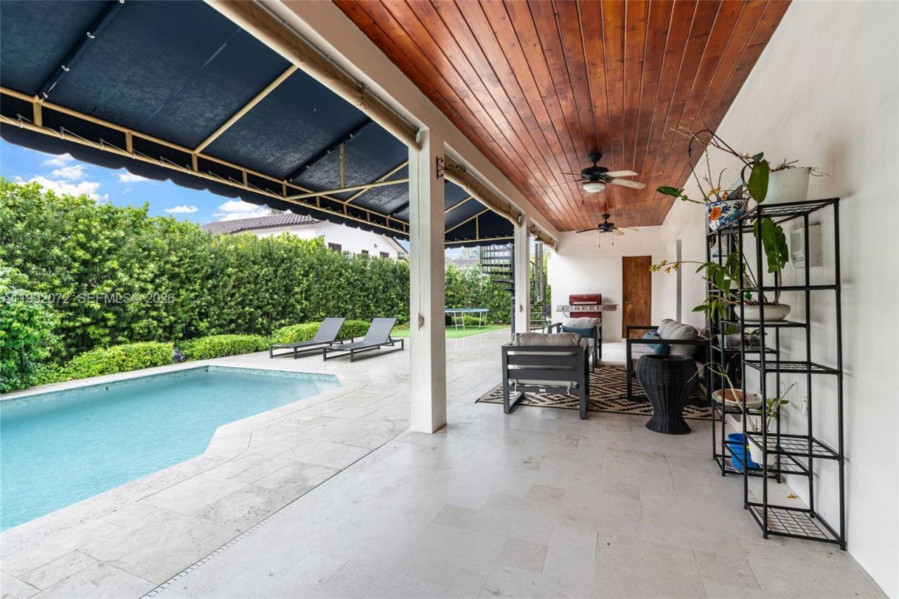 16214 NW 82nd Pl, Miami Lakes, FL 33016 Photo